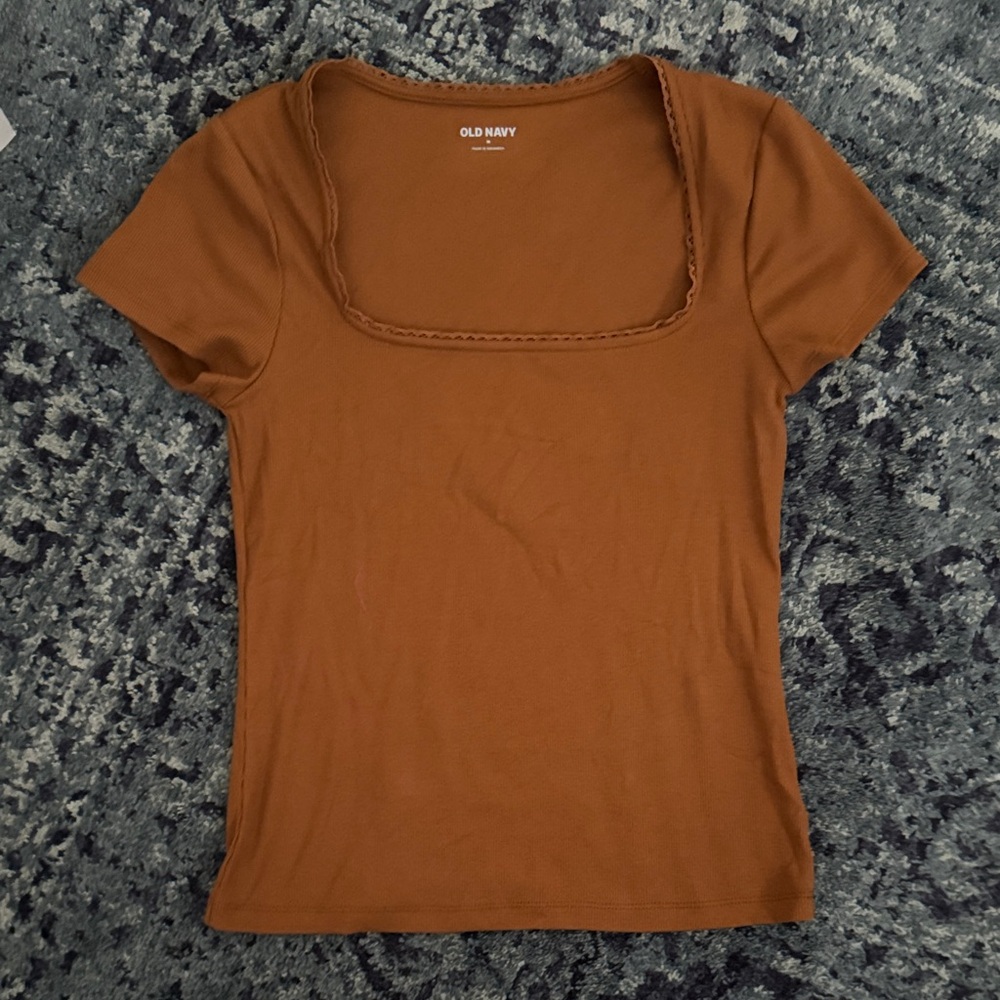 Old Navy Women's mustard yellow Tee